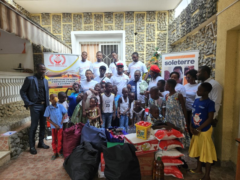 Donnons du sourire: offrons une chance aux enfants qui luttent contre le cancer.